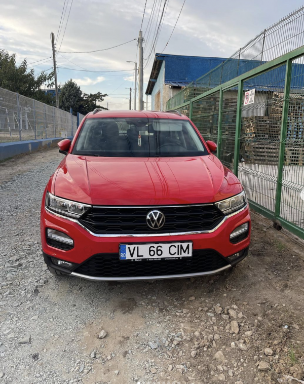 VOLKSWAGEN T-ROC 2022 3.700KM -VANDUT