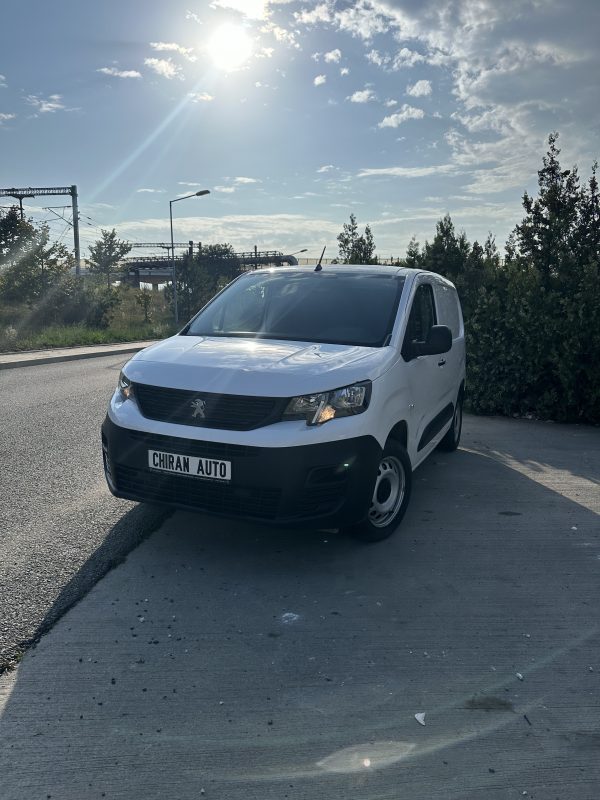 PEUGEOT PARTNER 2022 13.300 KM-VANDUT