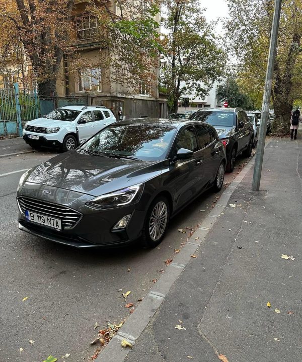 FORD FOCUS TITANIUM 2020-2.800KM-VANDUT